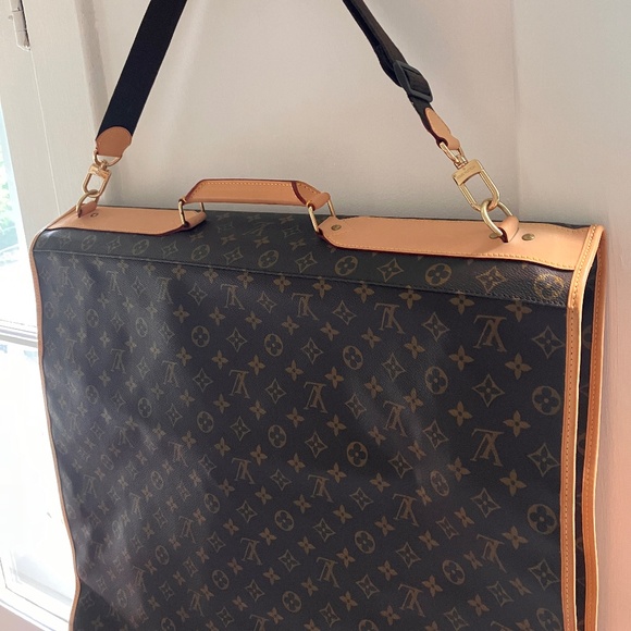 LOUIS VUITTON GARMENT 48h TRAVEL BAG - Picture 4 of 16
